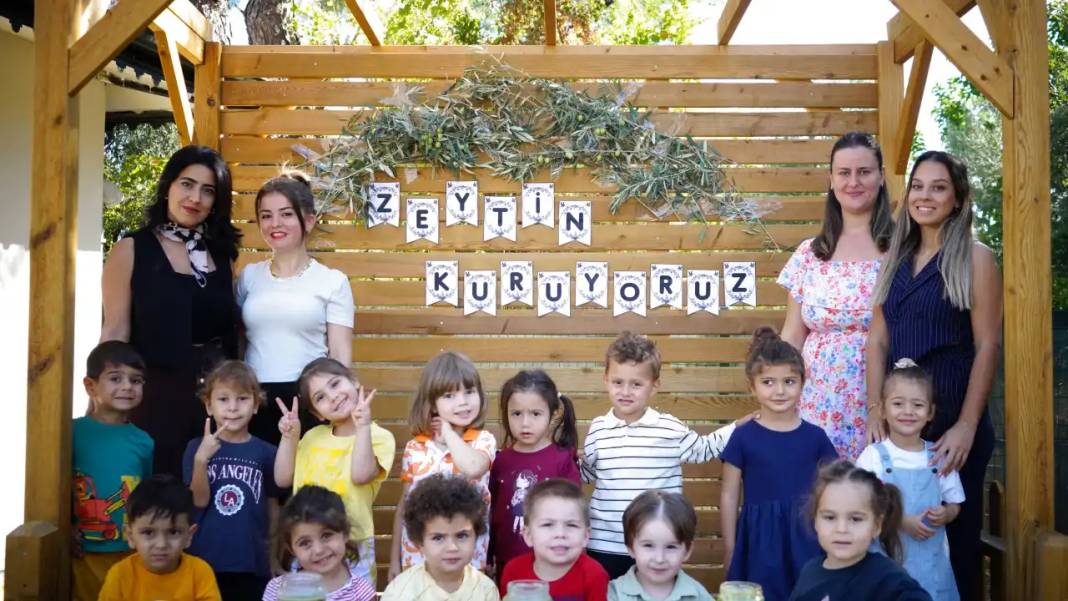 Konyaaltı'nda Minikler Zeytinleri Elleriyle İşledi 3